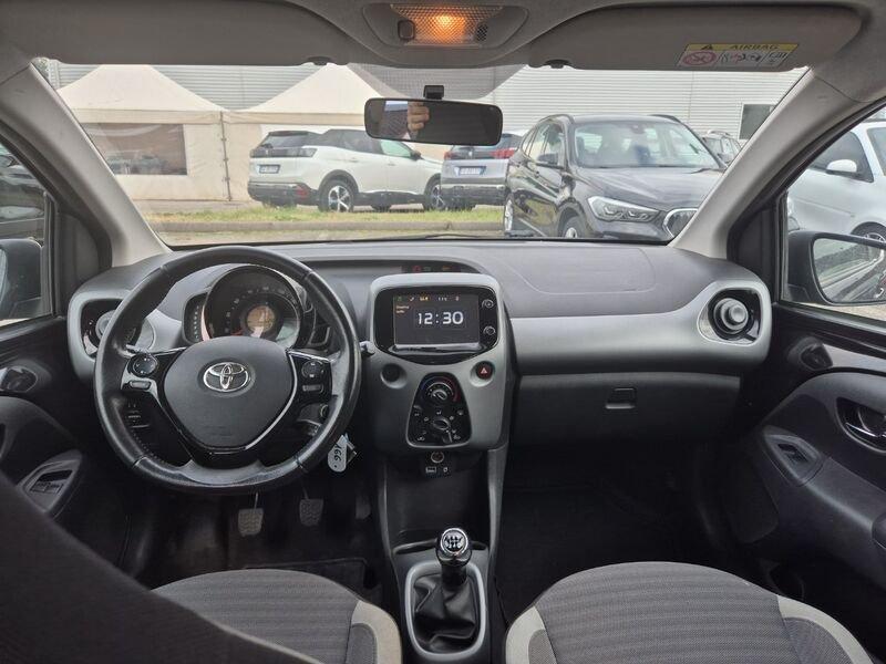 Toyota Aygo Aygo Connect 1.0 VVT-i 72CV 5 porte x-business