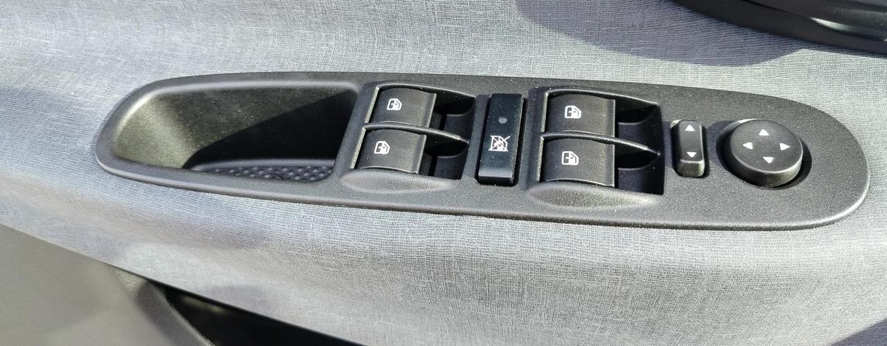 Lancia Ypsilon 1.0 firefly hybrid Gold s&s 70cv 5p.ti