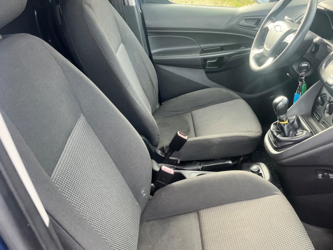 Ford Tourneo Courier 1.5 TDCI 75 CV Plus