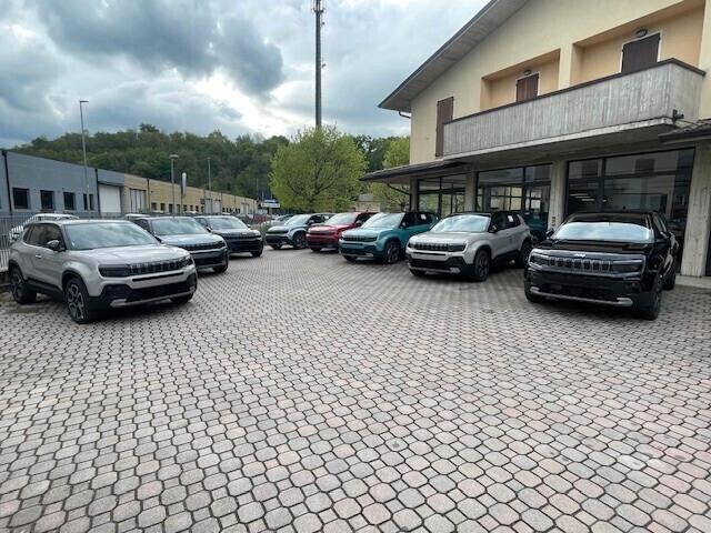 Jeep Avenger 1.2 Turbo 100 CV E-DCT6 MHEV Summit + TETTO PANORAMICO APRIBILE.(Guidabile da Neopatentati!!