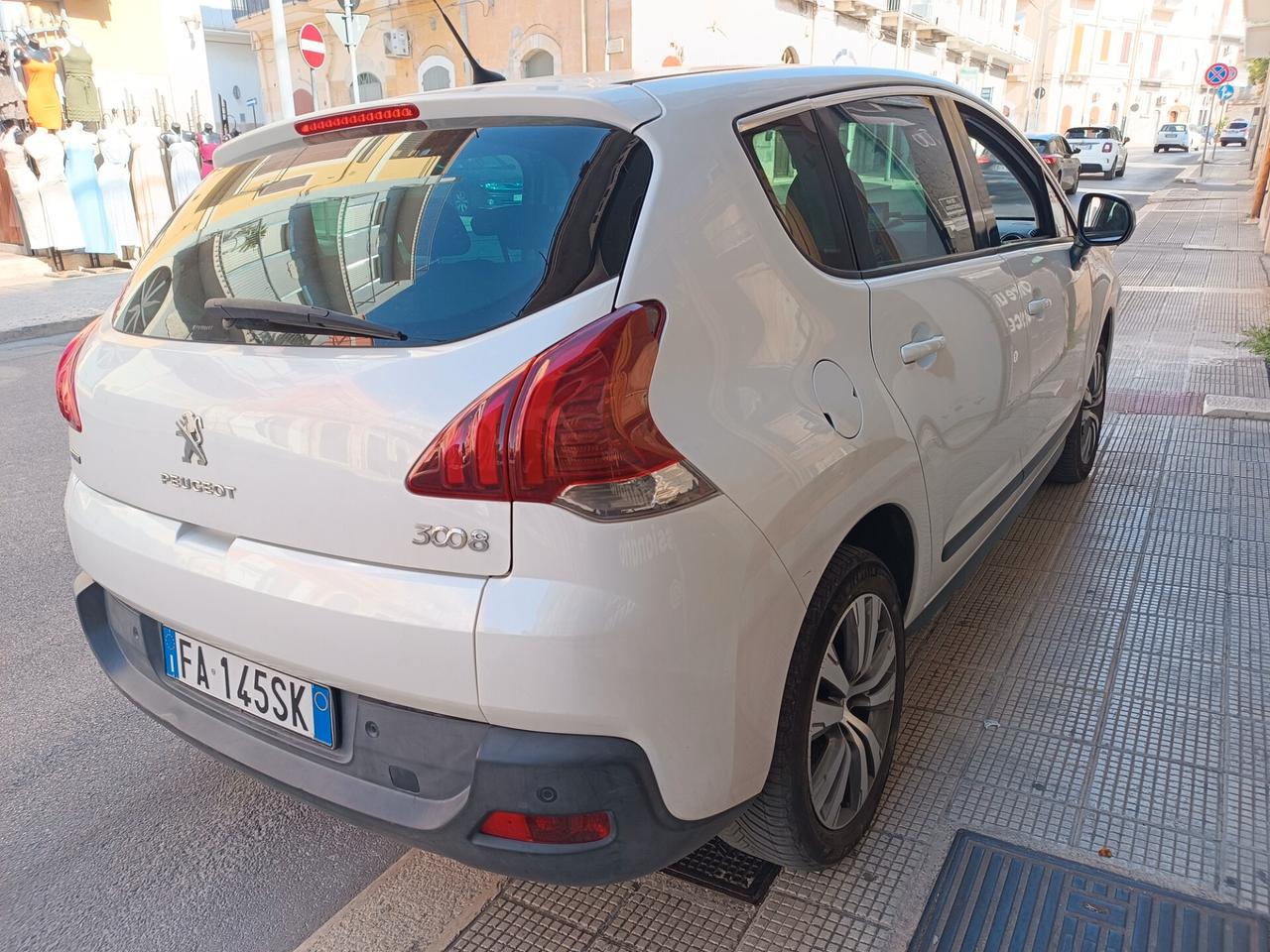 Peugeot 3008 BlueHDi 120 CV BUSINESS FULL OPTIONAL