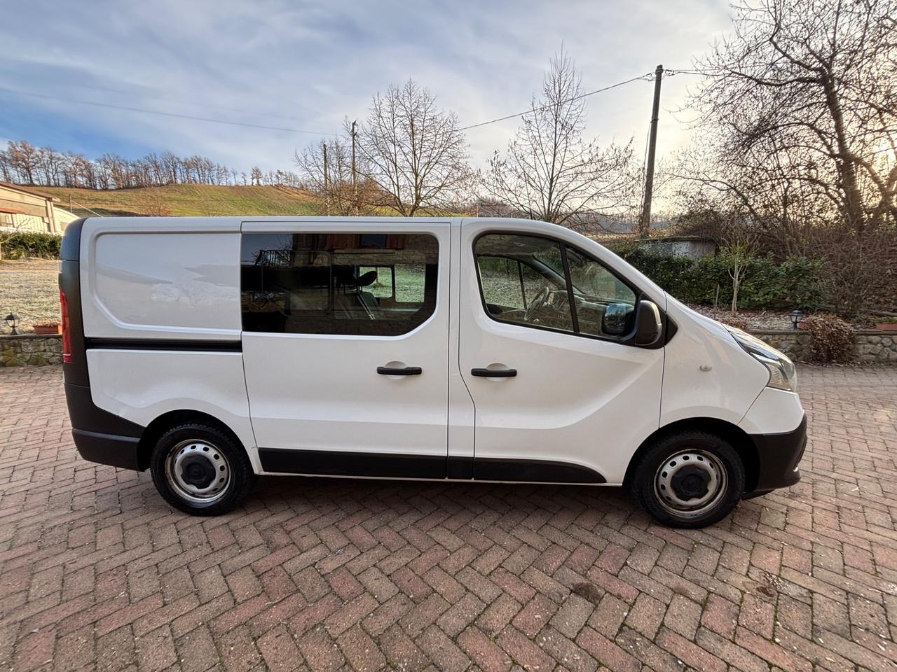Renault Trafic T27 2.0 dCi 120CV 6 POSTI - 05/2021