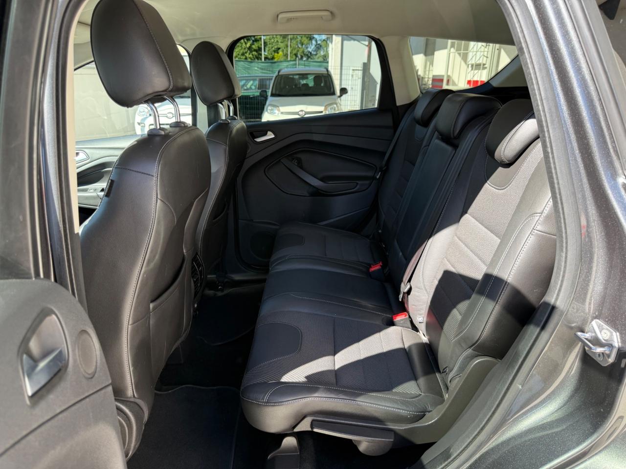 Ford Kuga 2.0 TDCI 150 CV S&S 4WD Powershift Titanium