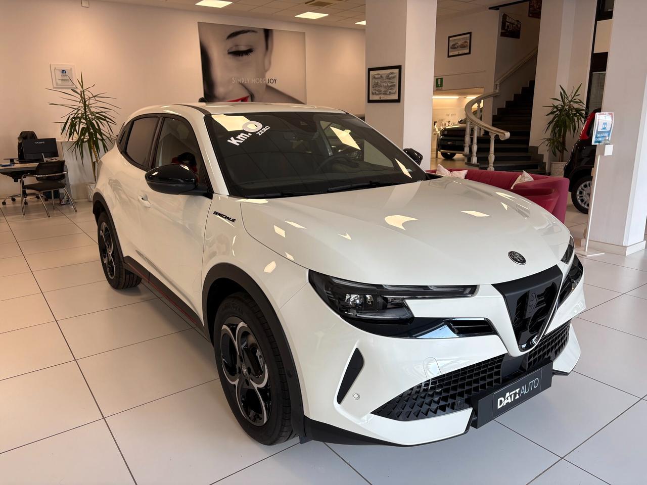 Alfa Romeo Junior 1.2 136 CV Hybrid eDCT6 Speciale