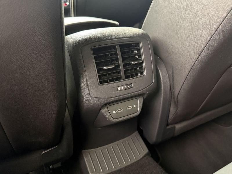 Volkswagen T-Roc T-Roc 1.0 tsi R-Line 110cv