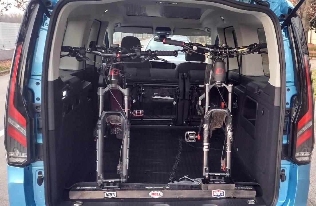 Ford Tourneo Connect Grand 1.5 EcoBoost 114 CV Active PASSO LUNGO