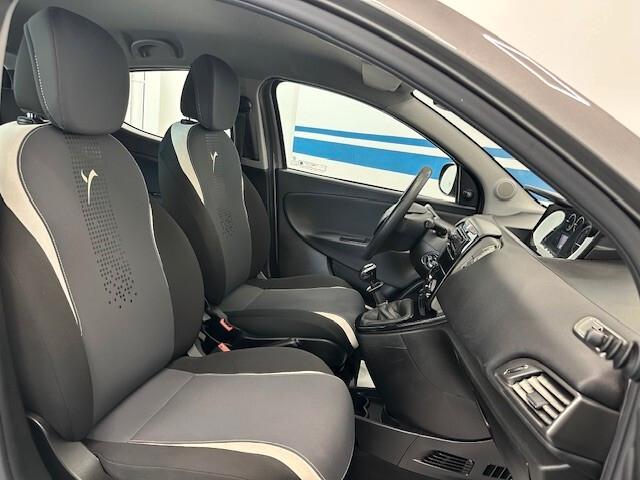 Lancia Ypsilon 1.2 8v Elefantino 69cv *74.000 KM * EURO6 *