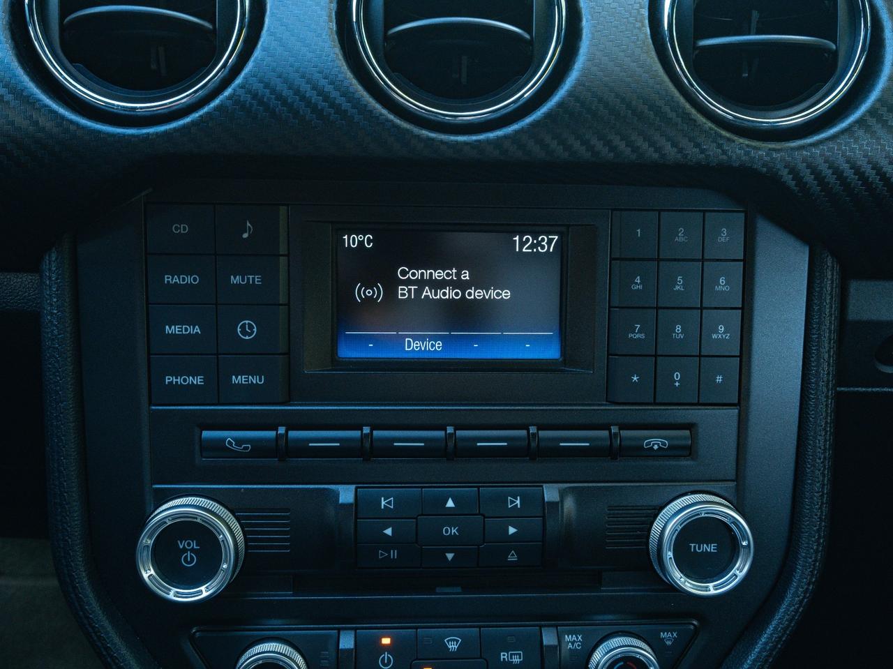 Ford Mustang 3.7 - V6 FASTBACK