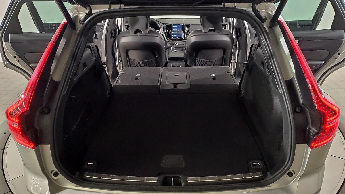 VOLVO Xc60 B5 Mild Hybrid Awd Automatico Plus Dark