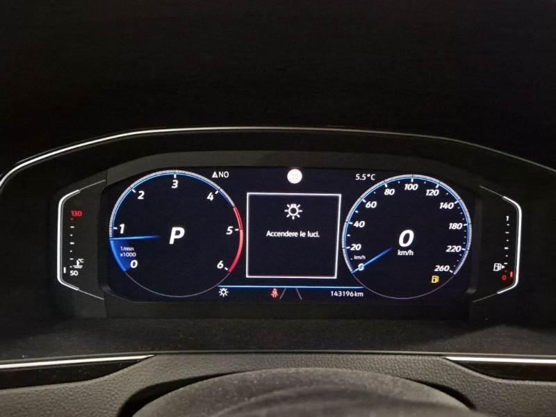 Volkswagen Passat 1.6 TDI SCR BMT Business DSG