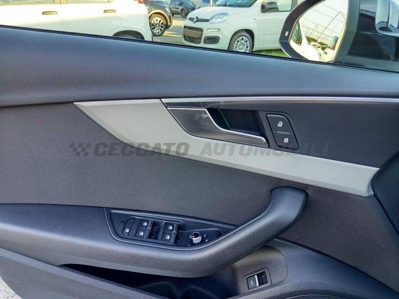 Audi A4 A4 Avant 30 2.0 tdi mhev Business Advanced 136cv s-tronic