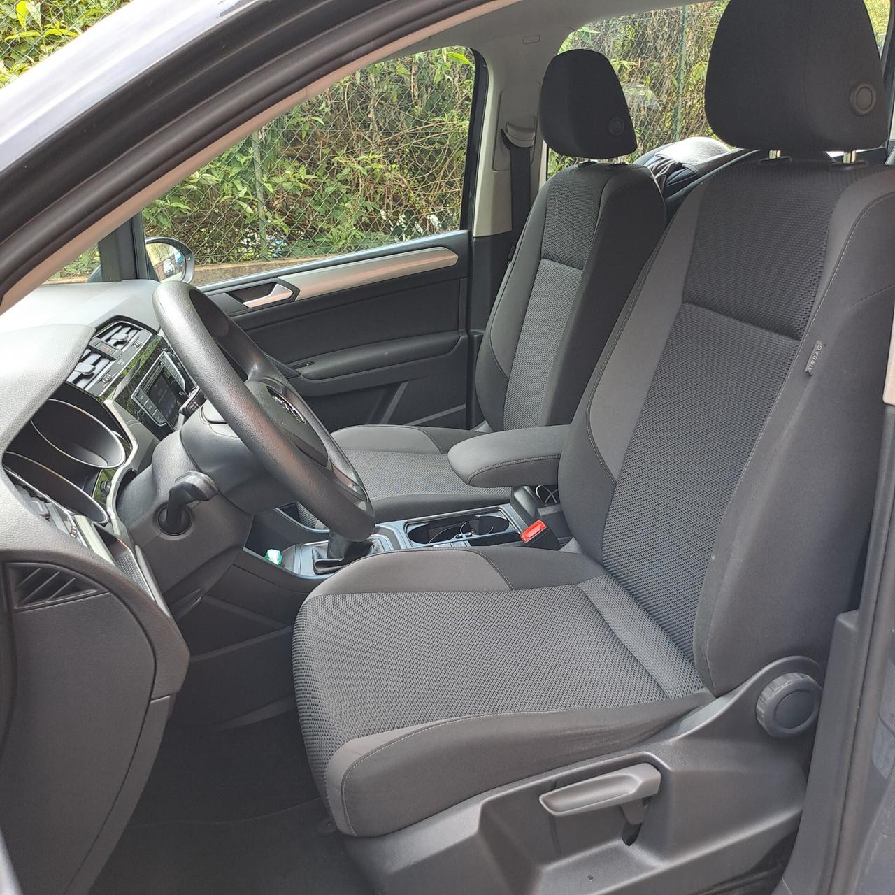 VW Touran GANCIO TRAINO - 7 POSTI