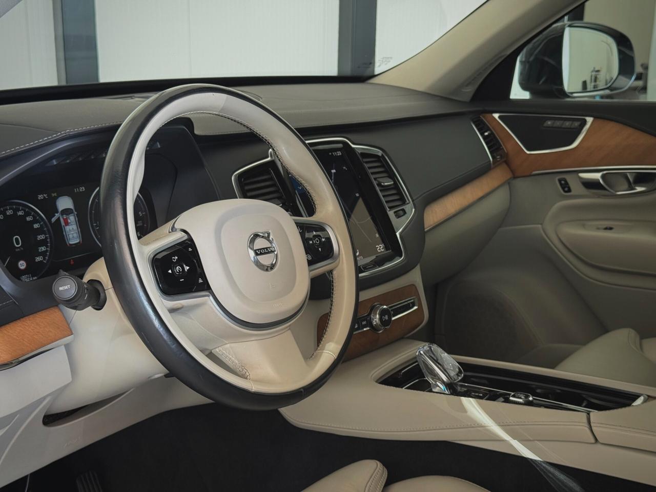 Volvo XC90 Inscription B5 7 posti