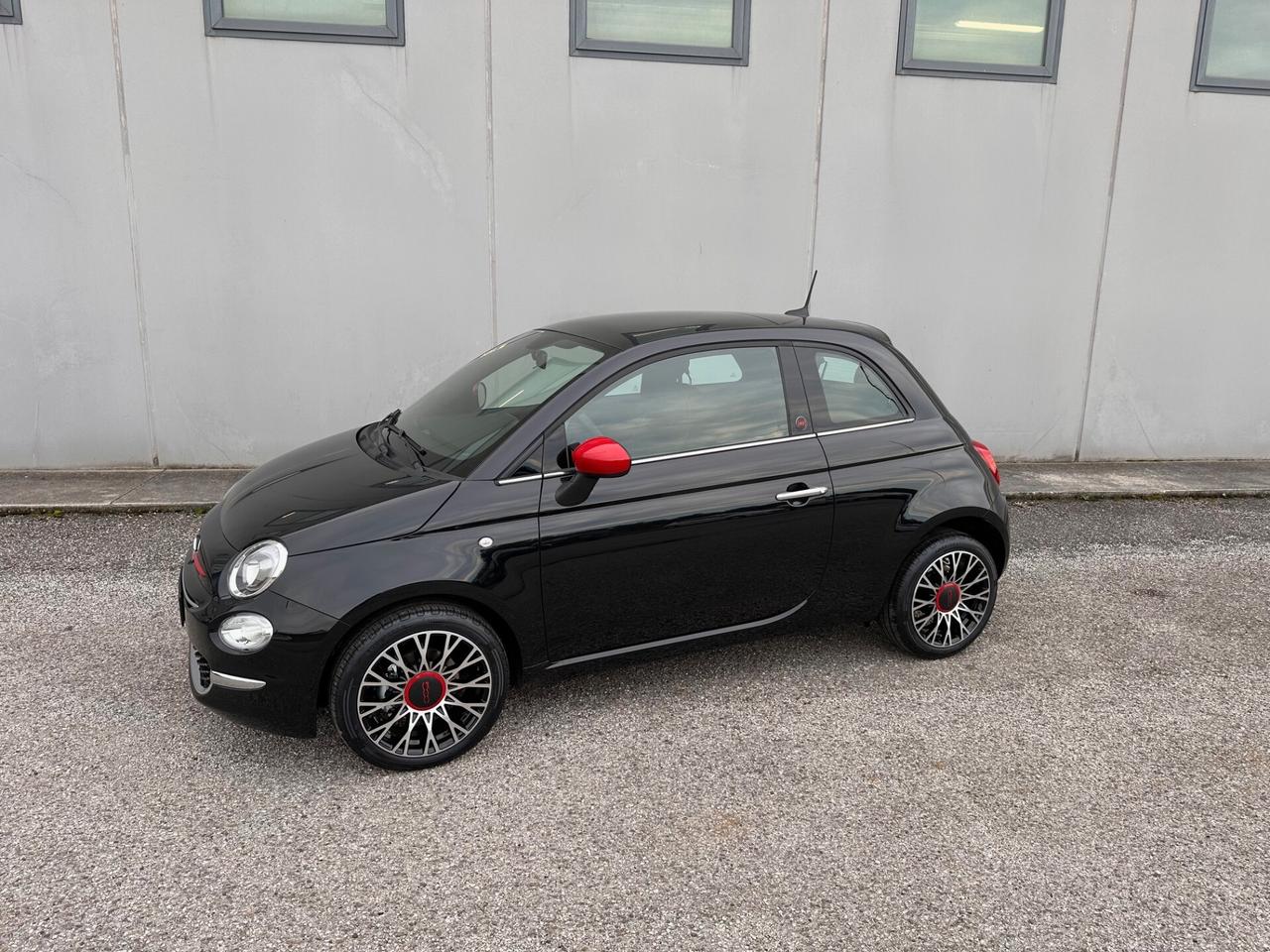 Fiat 500 1.0 Hybrid Red