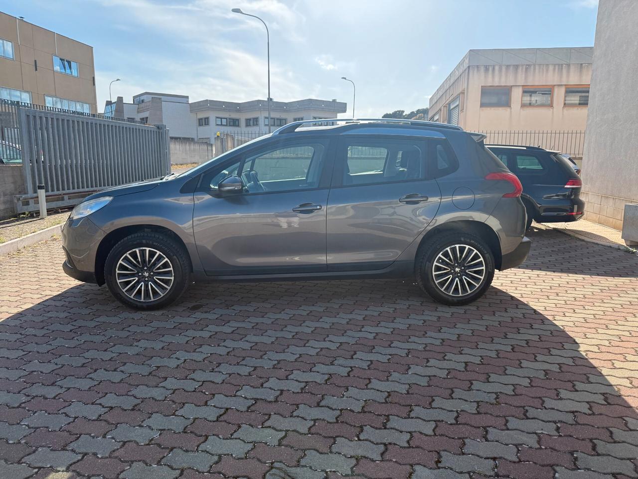 Peugeot 2008 1.6 e-HDi 92 CV Stop&Start Active CarPlay Retrocam