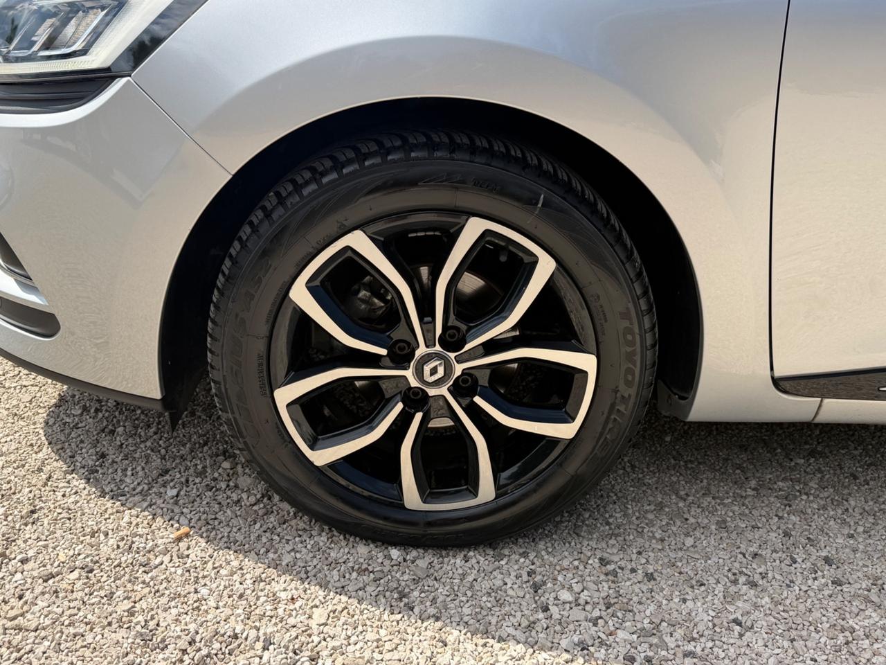 Renault Clio dCi 8V 75 CV Start&Stop 5 porte Energy Intens