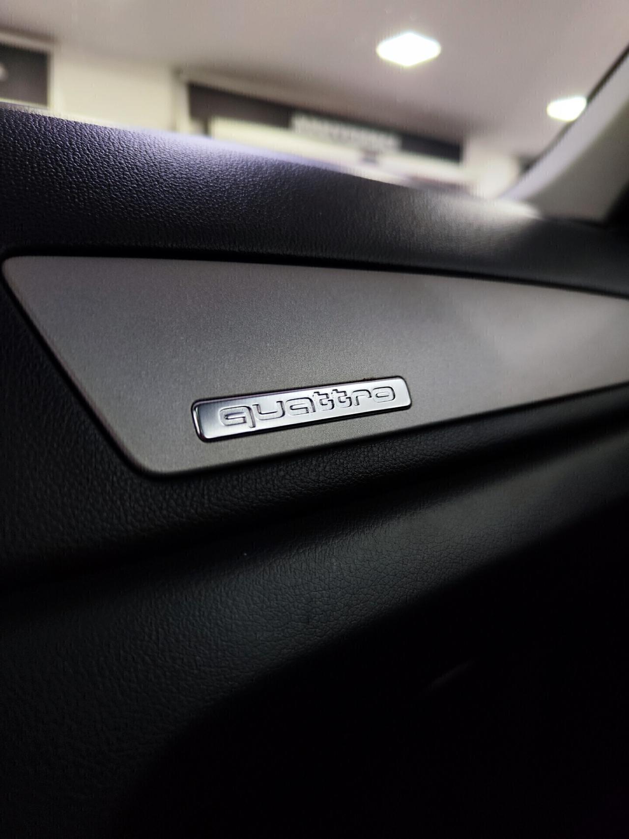 Audi Q3 2.0 TDI 140 CV quattro S tronic Design Tetto