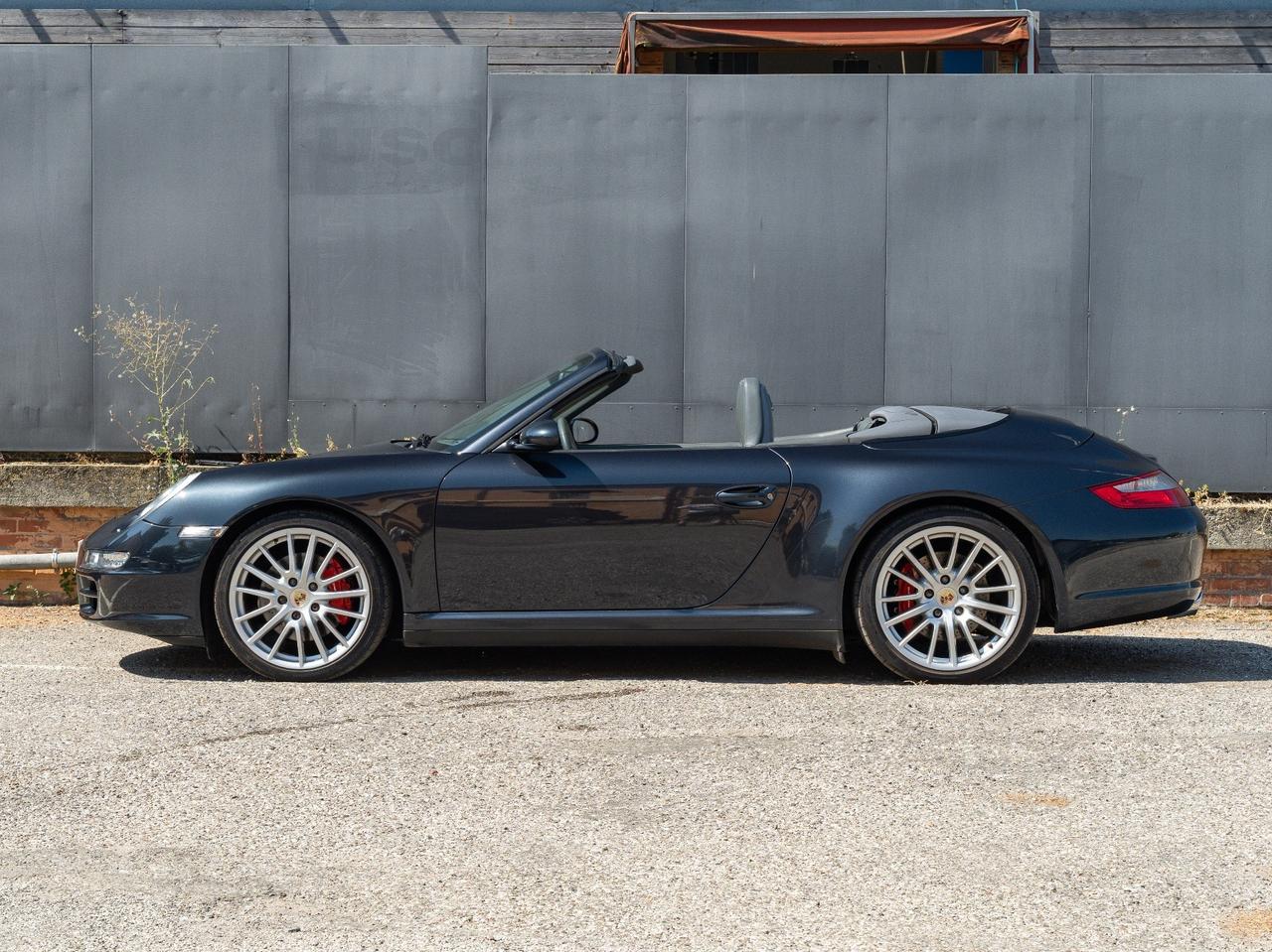 Porsche 911 Carrera 4S Cabriolet