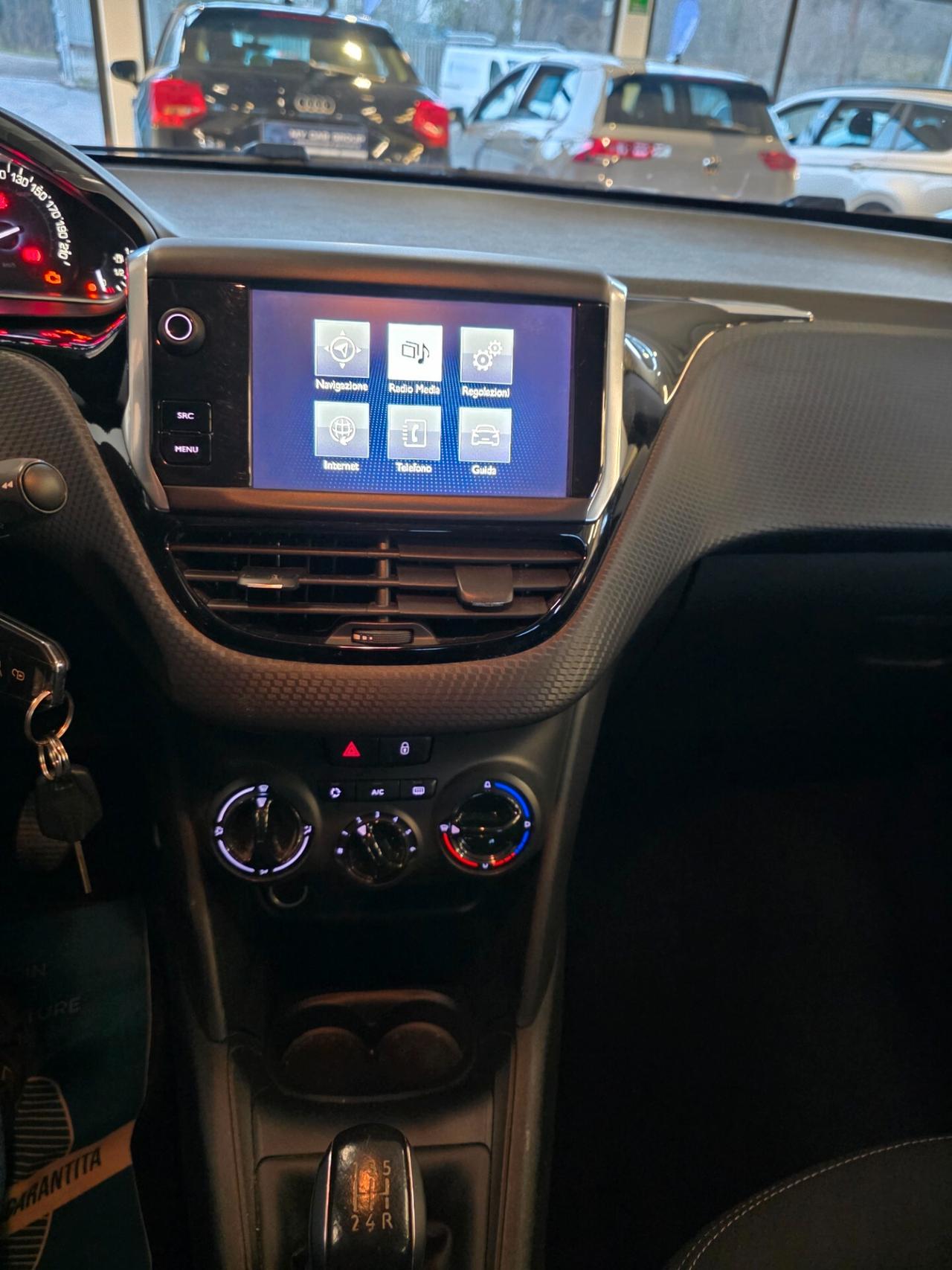 Peugeot 208 PureTech 82 5 porte Allure