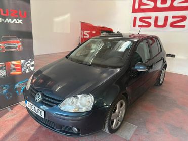 VOLKSWAGEN GOLF 5 CL 1.9 Diesel CV 105 PER NEOPATENTATI Km 210.347 garanzia 12 mesi