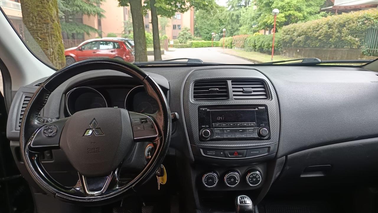 Mitsubishi ASX 1.6 DI-D 114 CV 4WD Instyle Panoramic