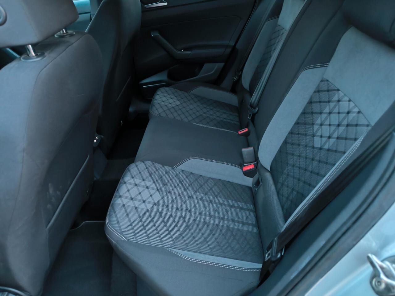 Volkswagen Polo 1.0 TSI R-Line