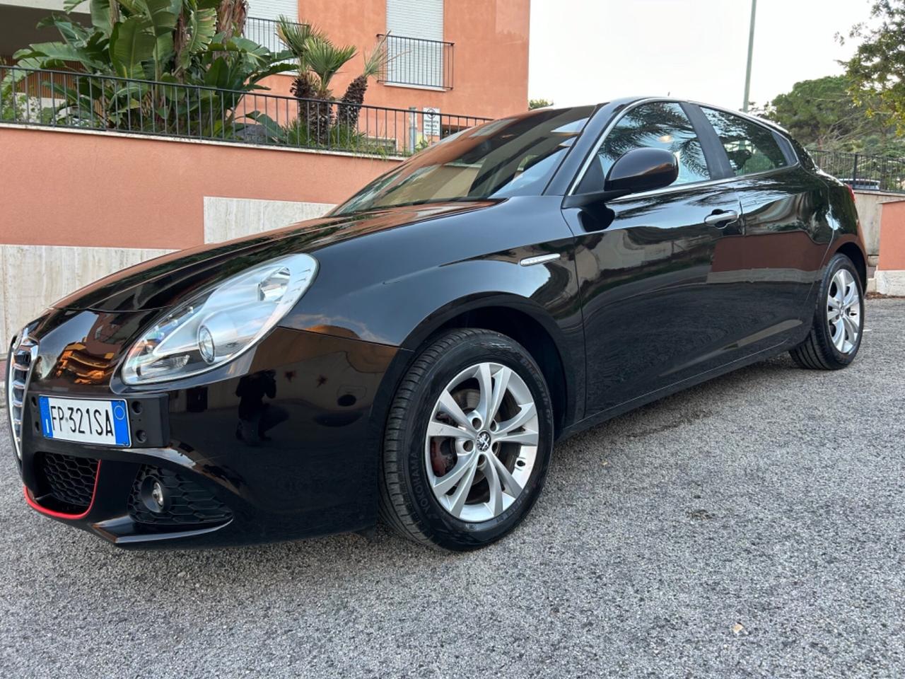 Alfa Romeo Giulietta 1.6 JTDm garanzia di 12 mesi