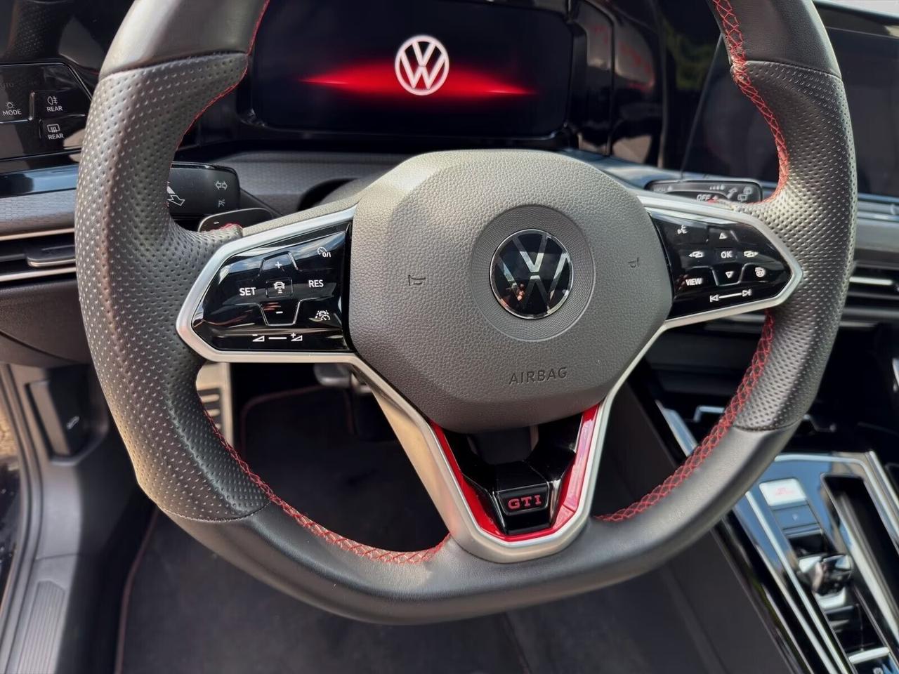 Volkswagen Golf GTI 2.0 TSI DSG TOTAL BLACK PELLE/TETTO/RETROC/RADAR FULL OPTIONAL