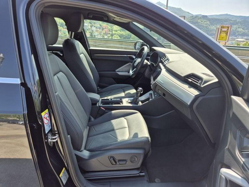 Audi Q3 35 1.5 tfsi mhev Business Advanced s-tronic