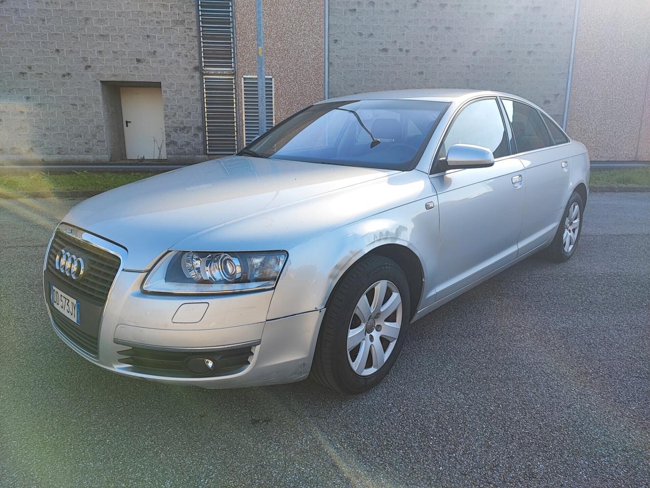 Audi A6 2.4 V6 quattro benzina GPL berlina