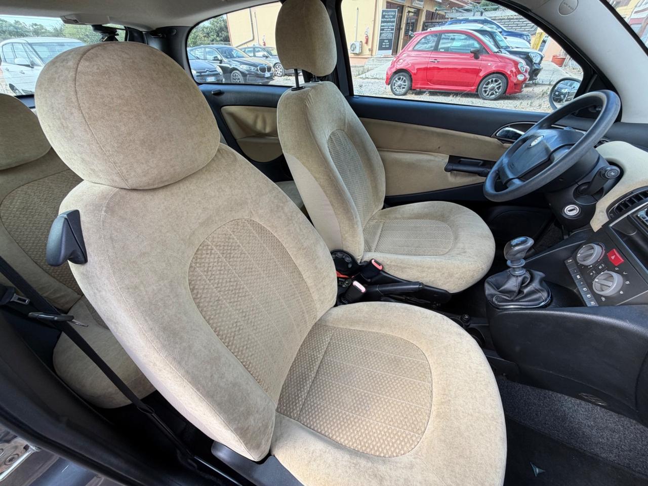 Lancia Ypsilon 1.2 Argento