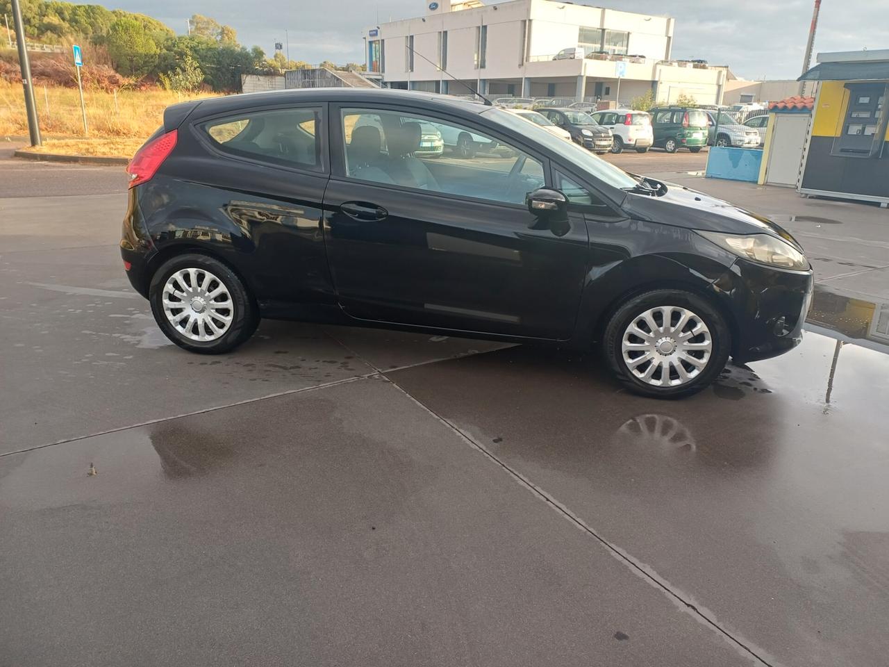 Ford Fiesta 1.4 TDCi 70CV 3 porte Titanium 2012