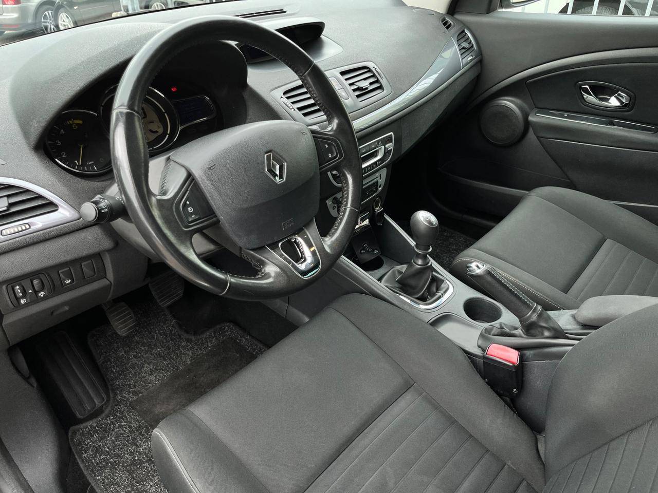 Renault Megane 1.5 dCi 110CV SporTour Limited OK NEOPATENTI