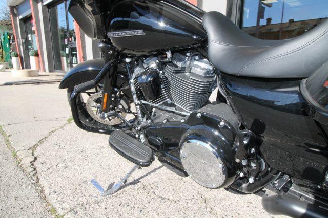 HARLEY-DAVIDSON FLHX Street Glide FLHXS 114 Special Custom