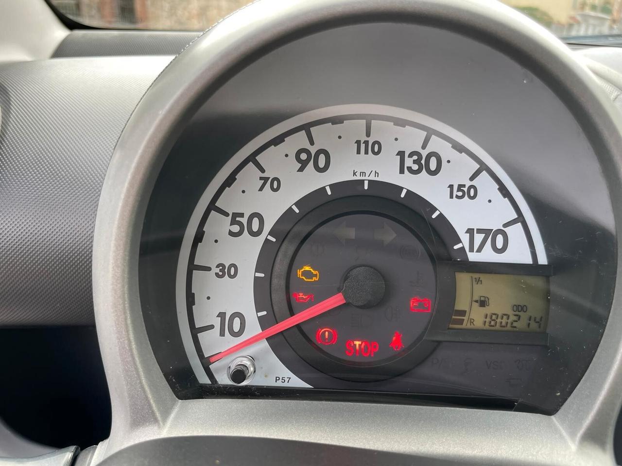Toyota Aygo 1.0 12V VVT-i 5 porte Deep Ocean Connect