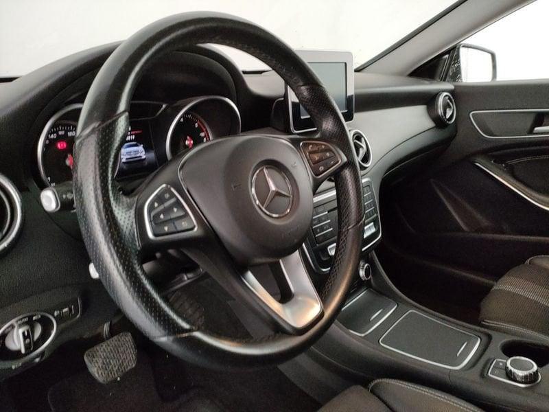 Mercedes-Benz CLA - C/X 117 Shooting Brake 200 d Sport auto FL