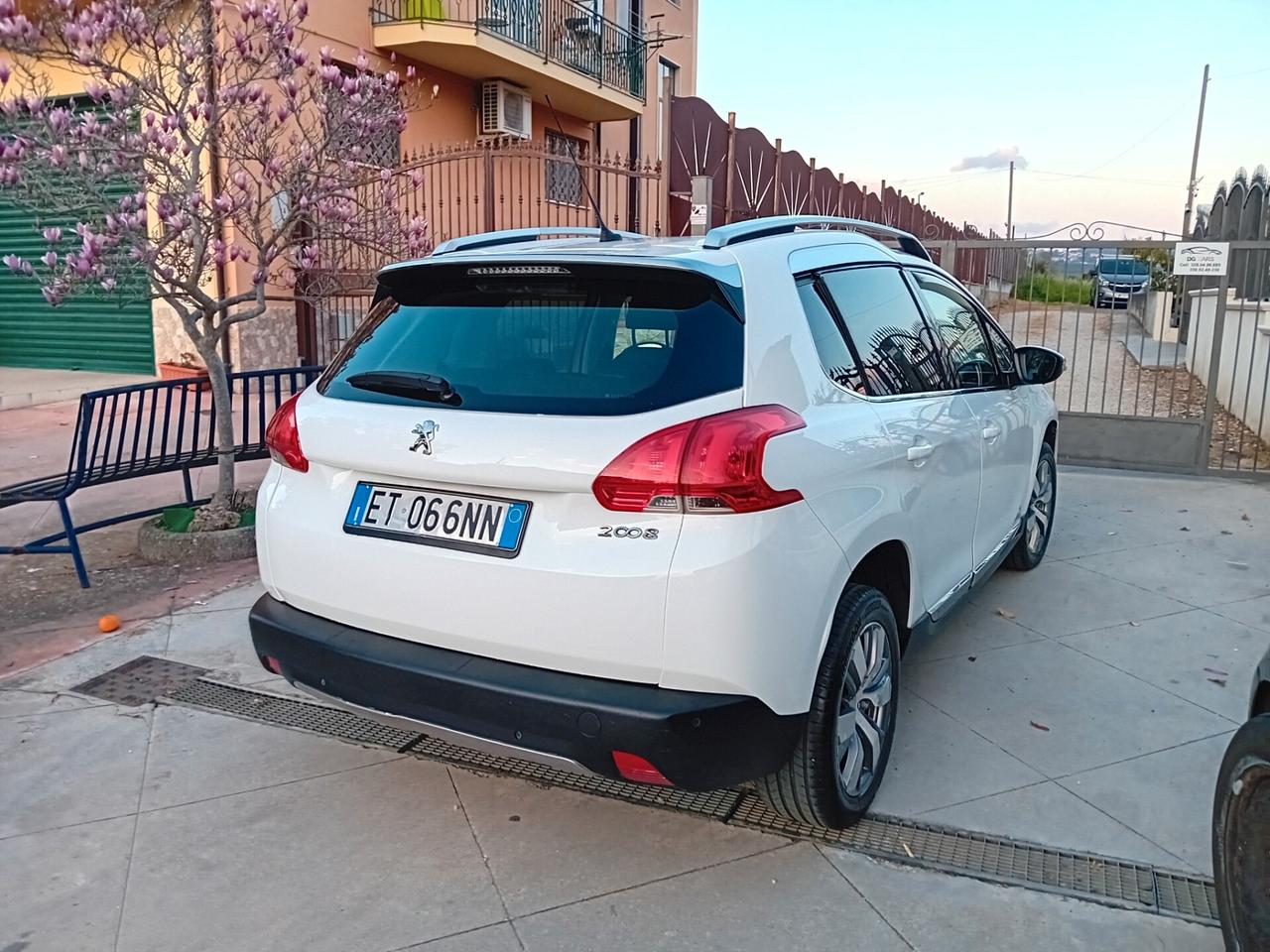 Peugeot 2008 1.6 e-HDi 92 CV Stop&Start Allure