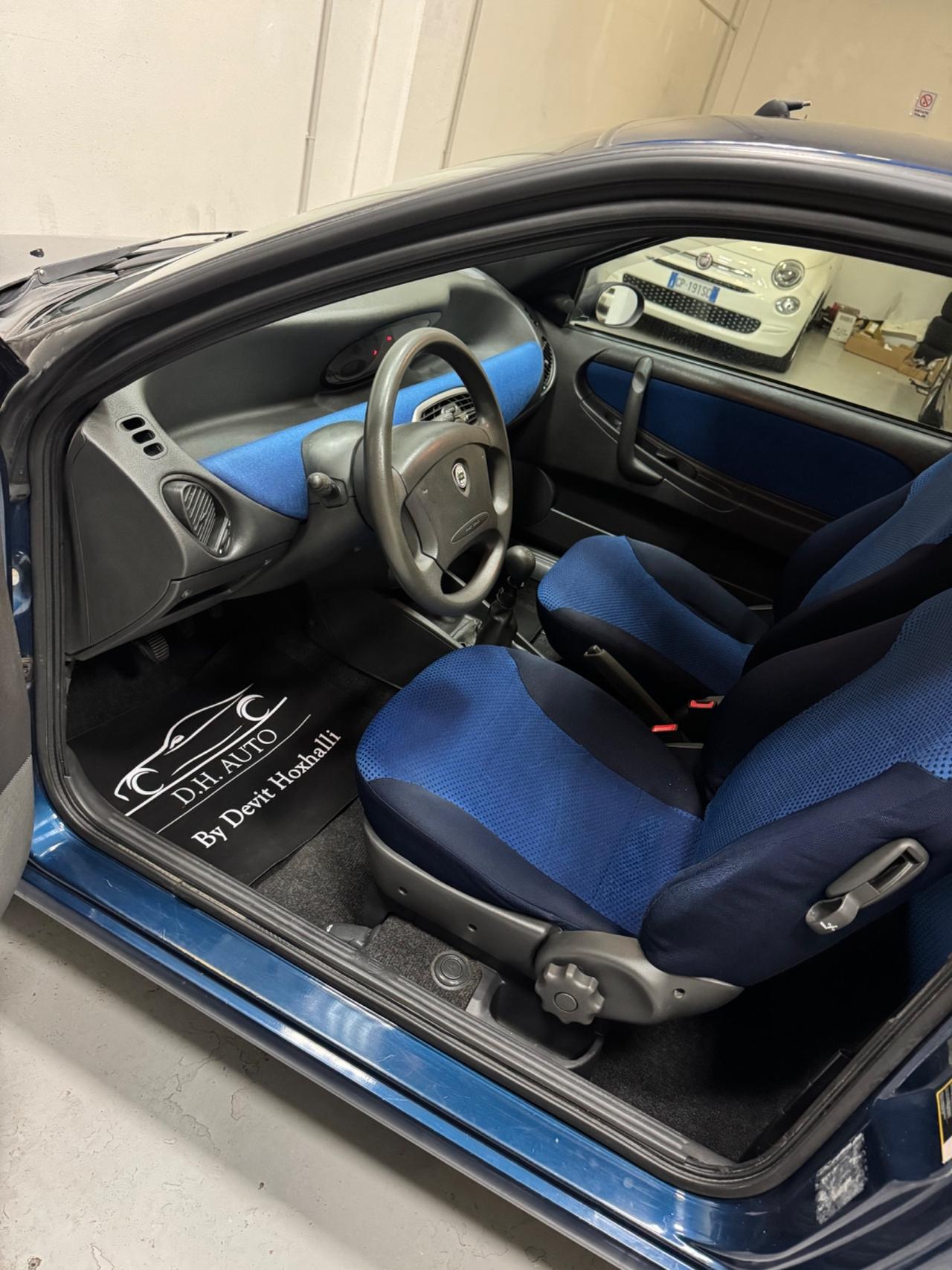 Lancia Y 1.2i 16V cat Elefantino Blu