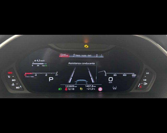 AUDI Q3 35 TDI S tronic Business Advanced