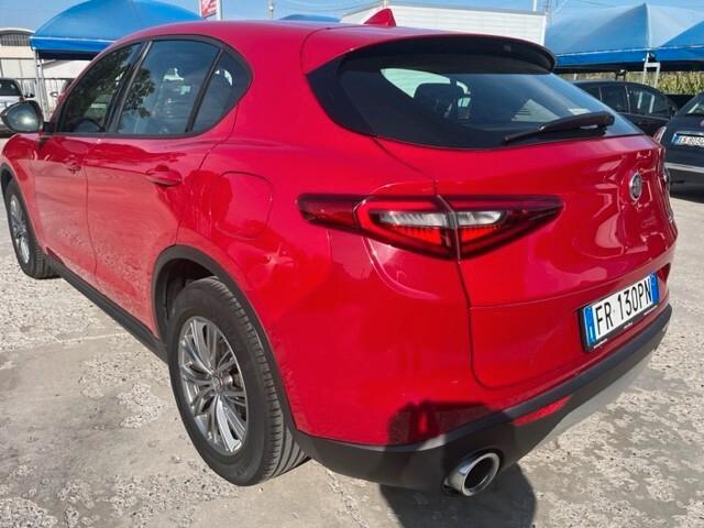 Alfa Romeo Stelvio 2.2 Turbodiesel 180 CV AT8 RWD Business