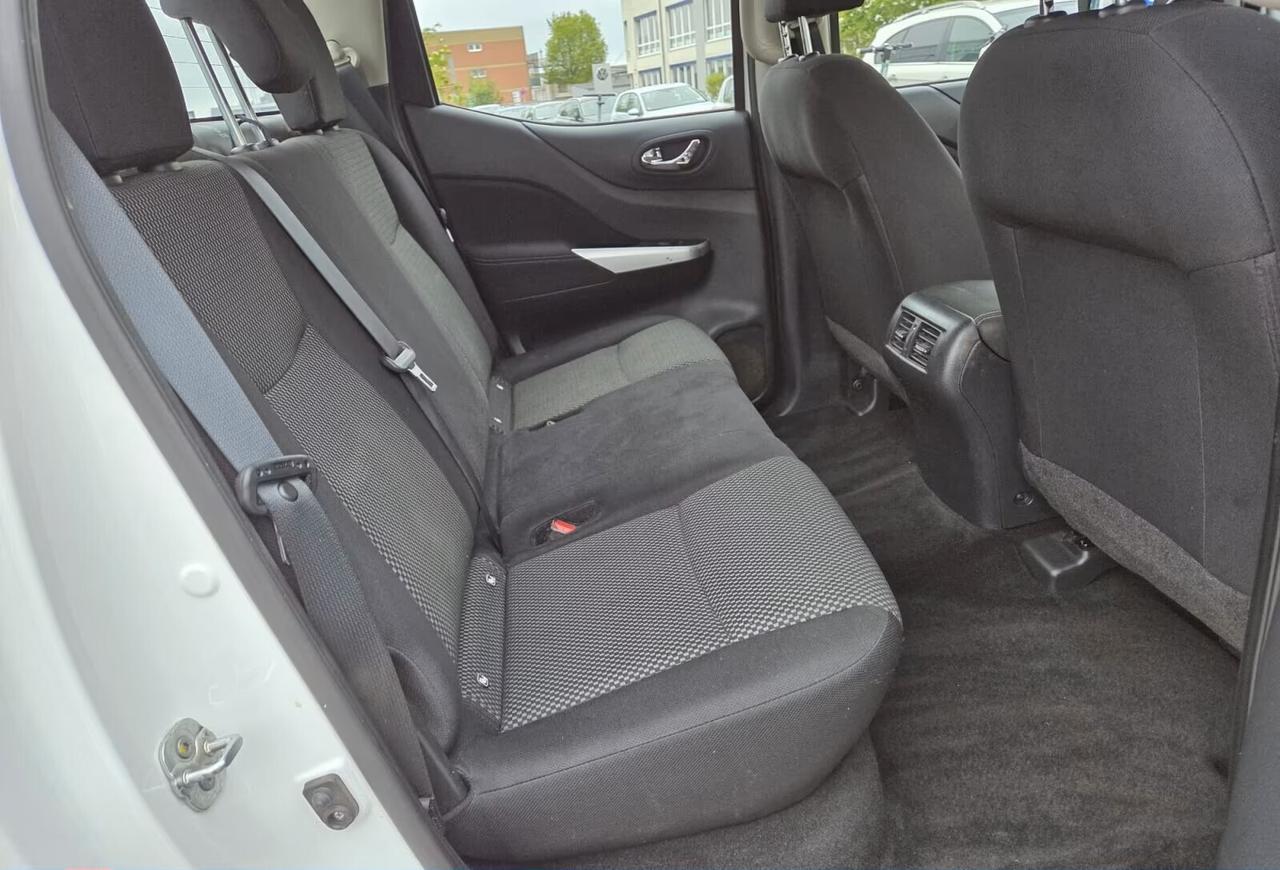 Nissan Navara 2.3 dCi 4WD Double Cab Acenta