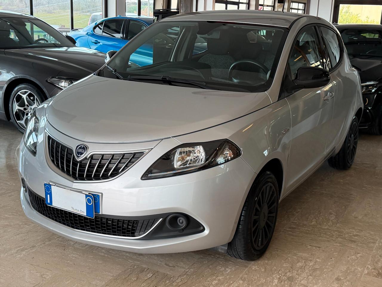 Lancia Ypsilon 1.2 69 cv. EcoChic SILVER (Imp. GPL)