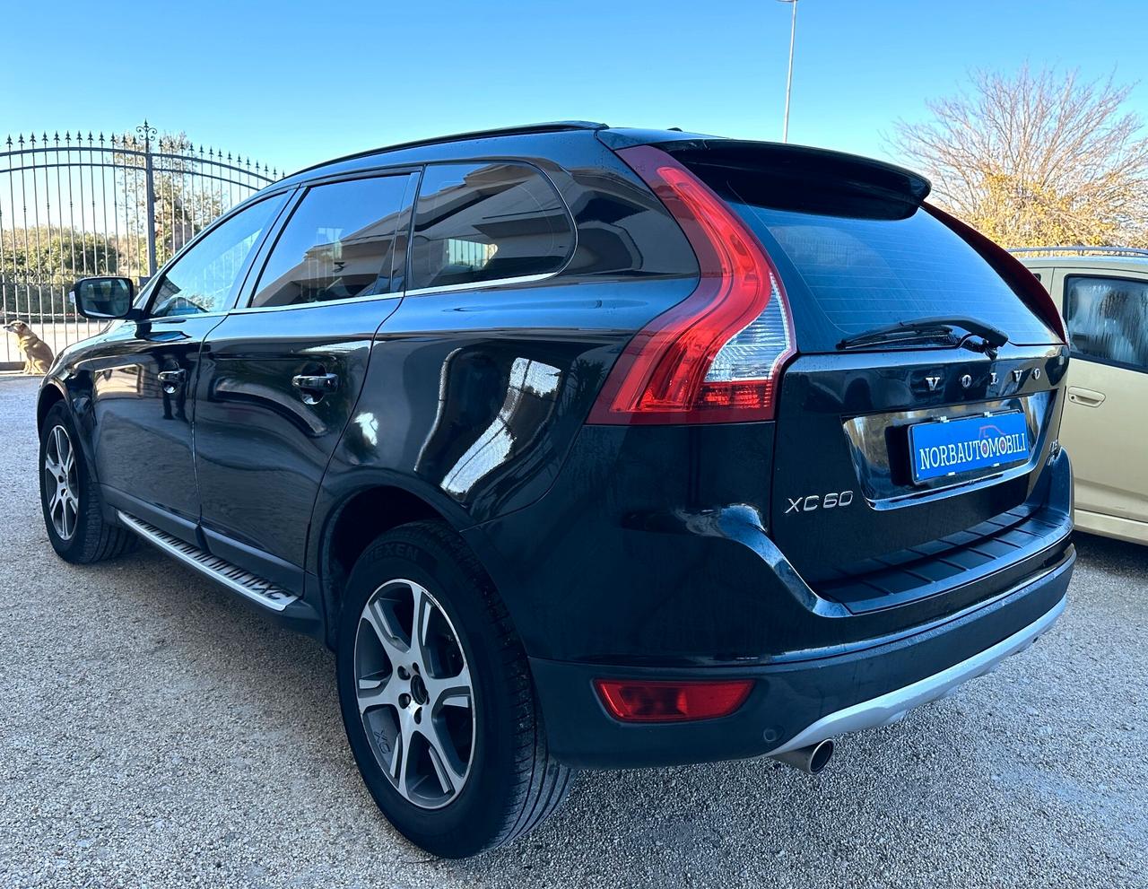 Volvo XC 60 D5 AWD Momentum AWD Perfetta Garantita