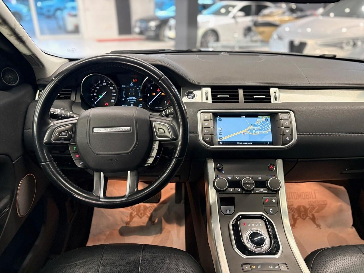 Land Rover Range Evoque 2.0 TD4 180 CV 5p. SE Dynamic