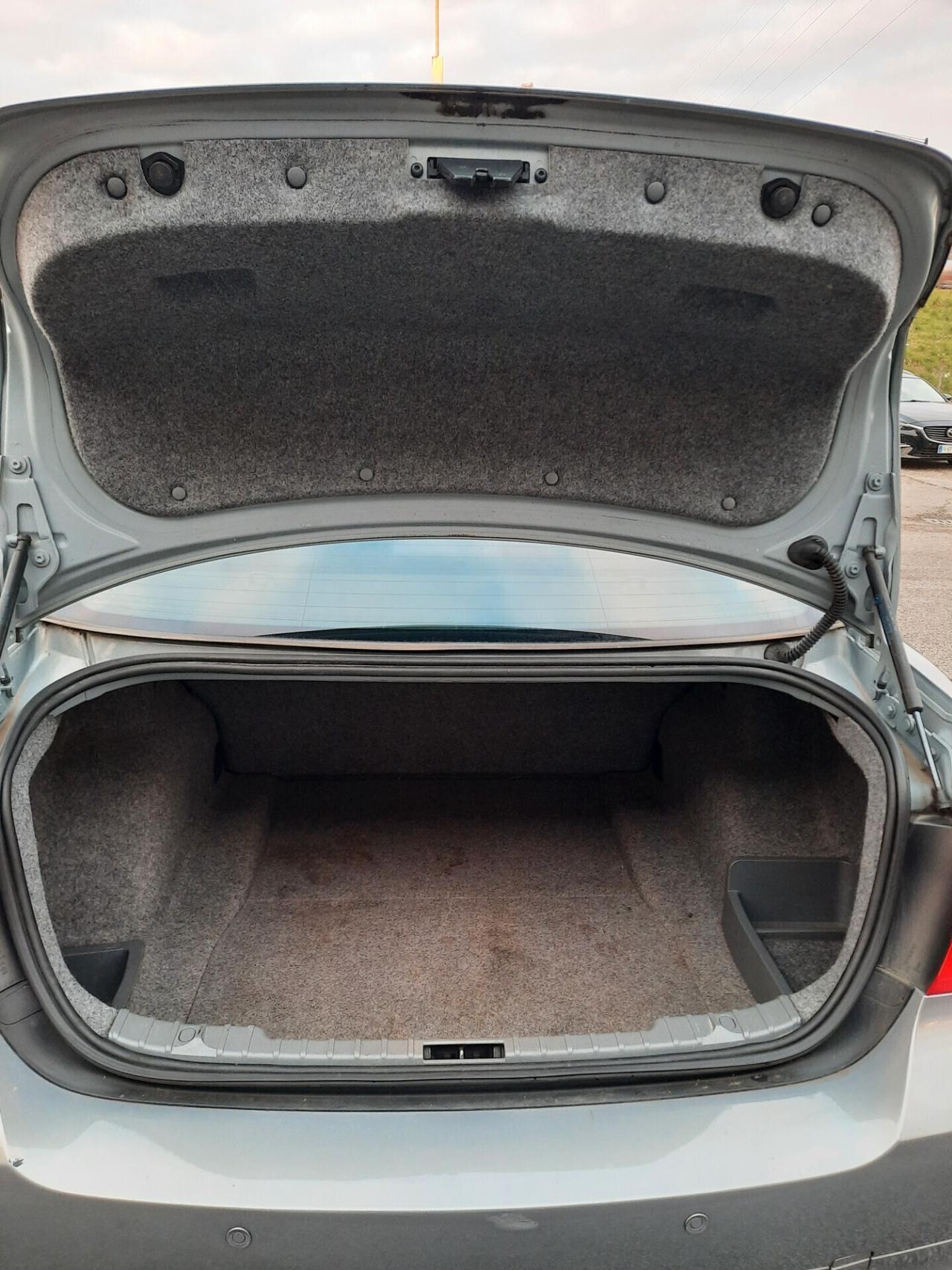 Bmw 320 320i cat Attiva