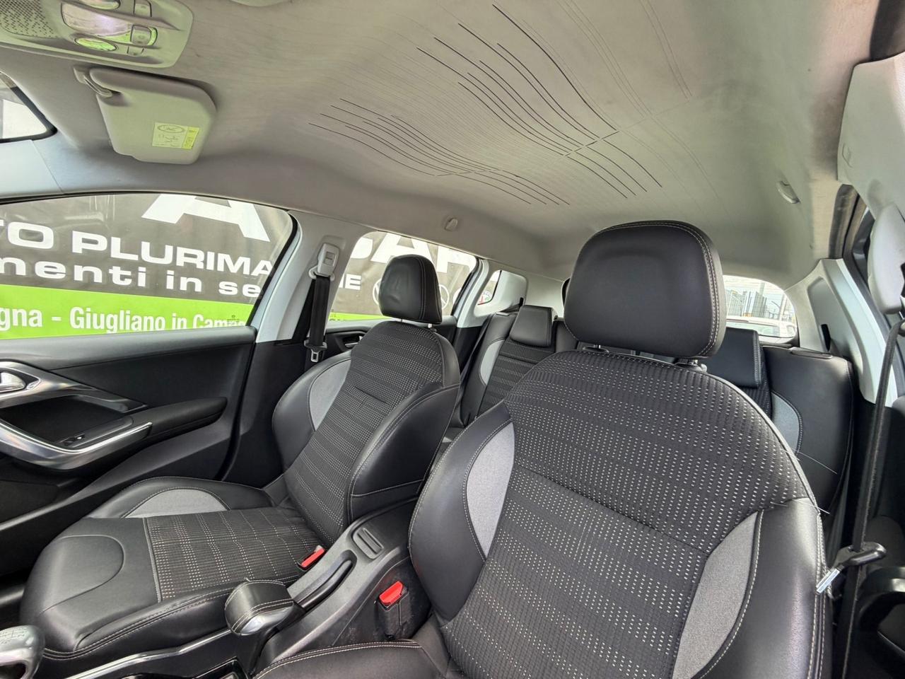 Peugeot 2008 1.6 e-HDi 115 CV Stop&Start Féline