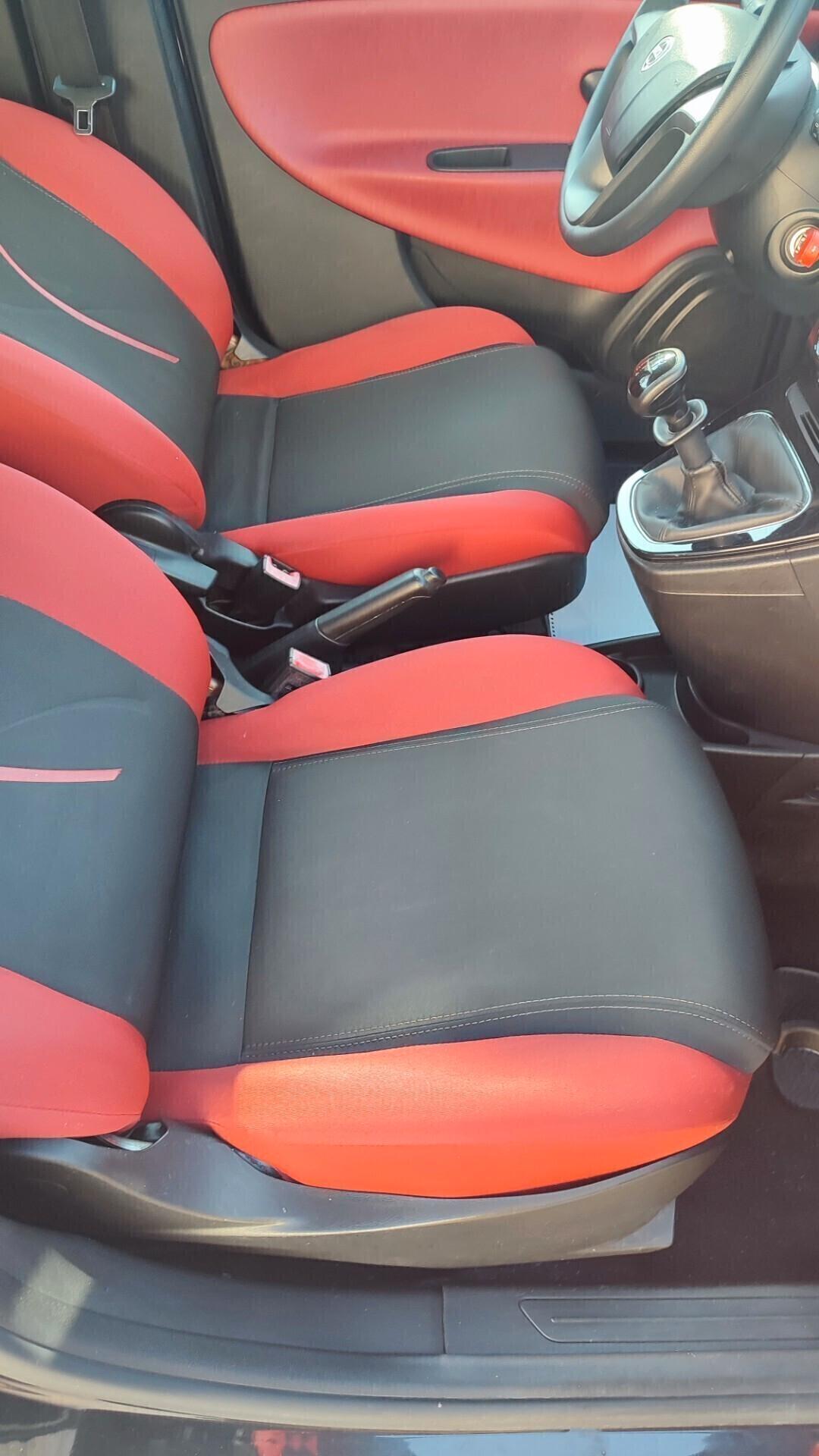 Lancia Ypsilon 1.2 69 CV 5 porte Elefantino