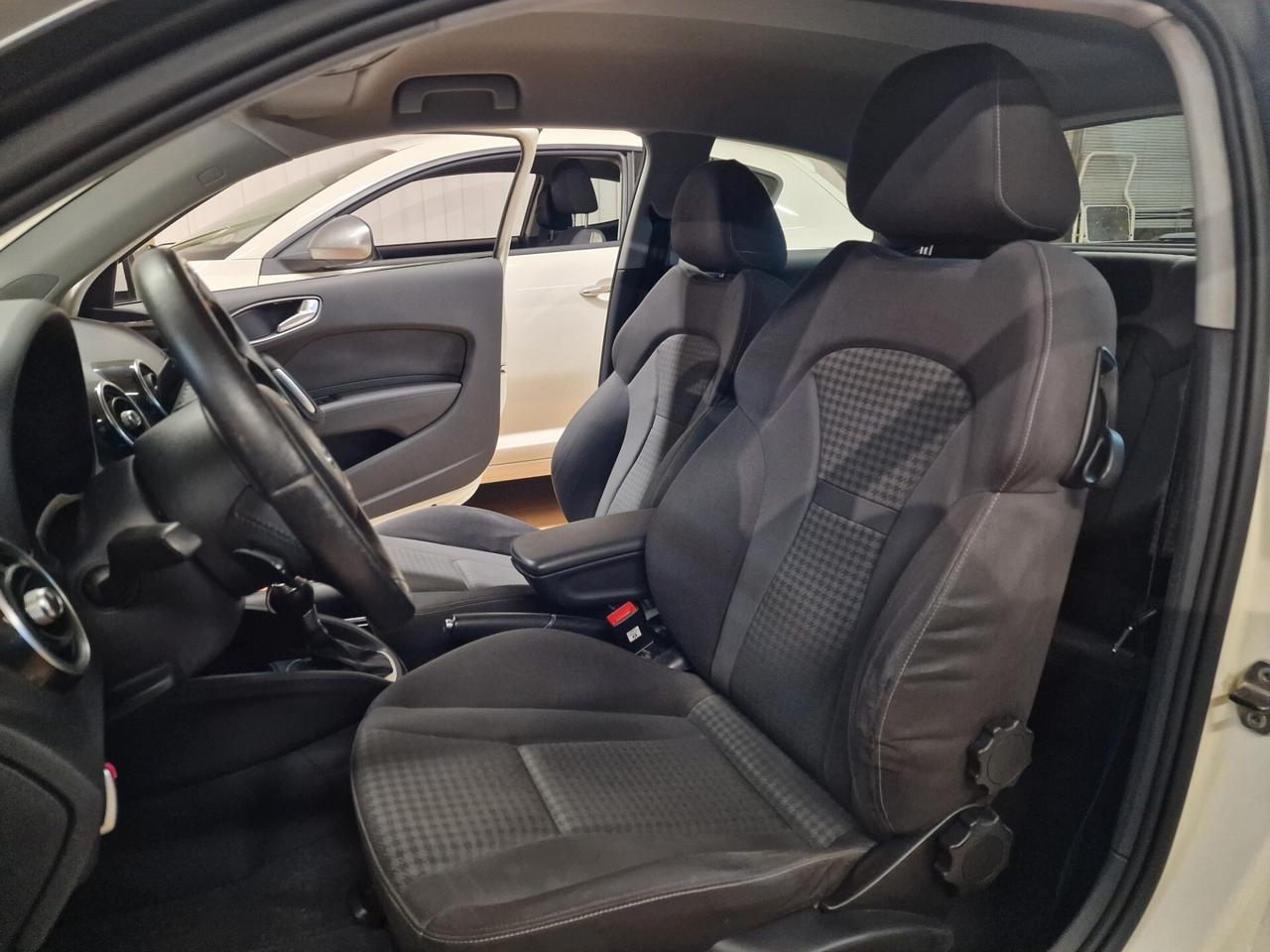 Audi A1 1.4 TFSI S tronic Ambition sline ok neopatentatiAudi A1 1.4 TFSI S tronic Ambition sline ok neopatentati