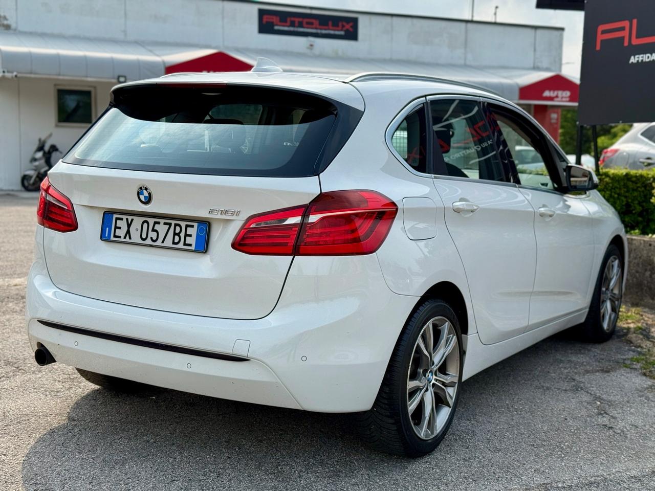 BMW 218i Active Tourer 136Cv OK NEOPATENTATI