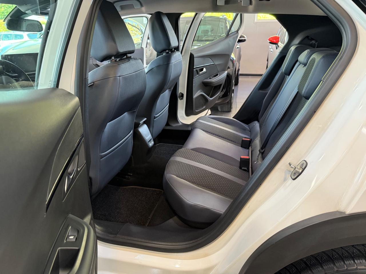 Peugeot 2008 1.5 bluehdi Active 41.000 KM!!!